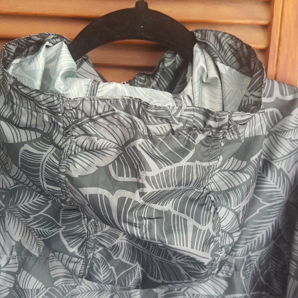 Resolution Performance Windbreaker - image 4